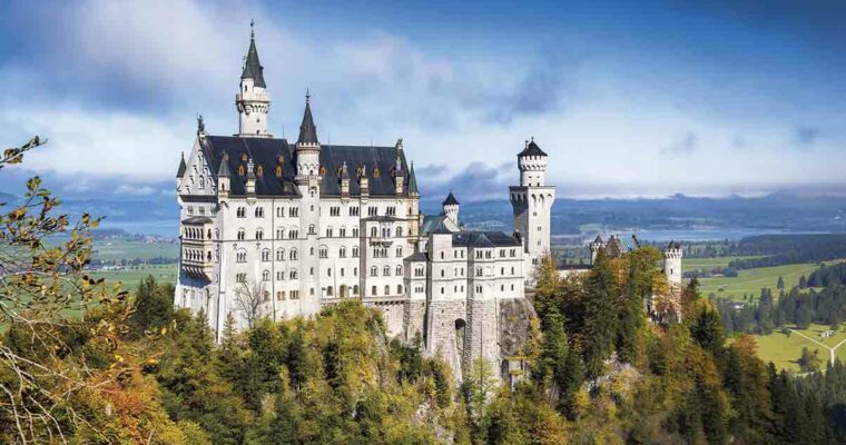 Explora el Castillo de Neuschwanstein en Baviera, Alemania